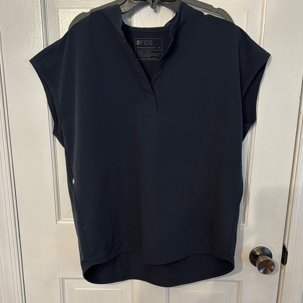 Figs Blue/grey oversized Medium scrub top